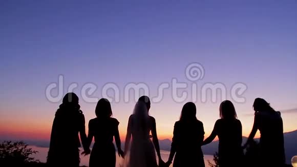 山里的婚礼视频的预览图