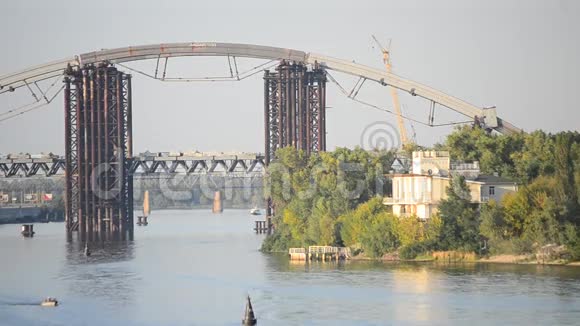 基辅的PodolSkoVoskresenskiy桥视频的预览图