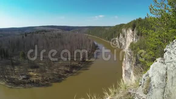 西伯利亚河流延时4k视频的预览图