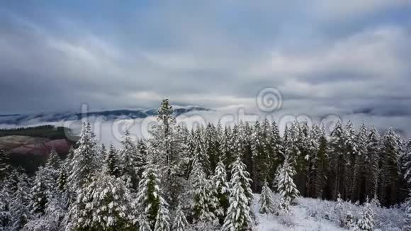 俄勒冈州冬季天气高清时间推移视频视频的预览图