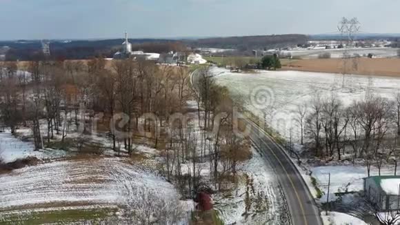 宾夕法尼亚州阿米什农场的鸟瞰图视频的预览图
