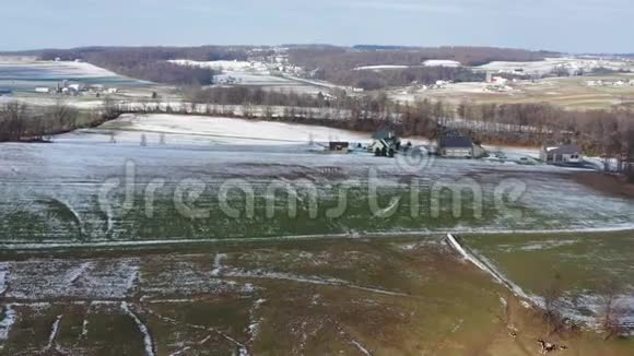 宾夕法尼亚州阿米什农场的鸟瞰图视频的预览图