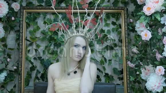 精灵公主模型的肖像视频的预览图