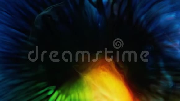 五颜六色的油漆的奇妙结构液态油墨爆炸视频的预览图