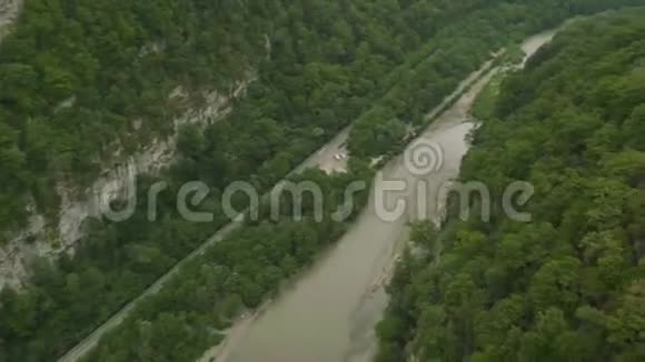 从空中公园杭宁桥看山河谷视频的预览图