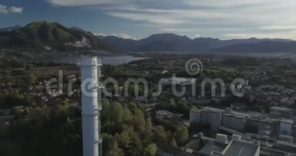 工业工厂烟囱视频的预览图
