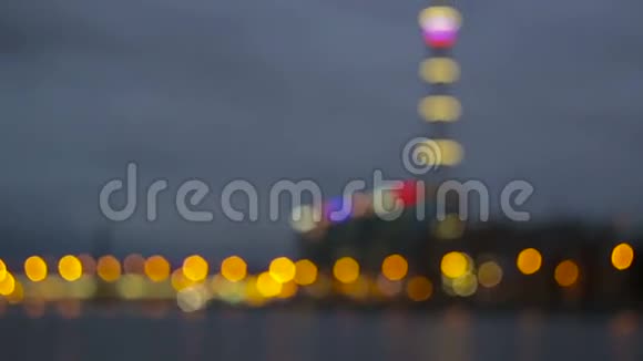 出焦城夜光倒影在涅瓦河博克光夜视频的预览图