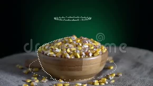 玉米与维生素微量元素矿物质的信息能源卡路里和成分视频的预览图