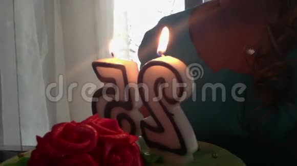 25岁的生日蜡烛视频的预览图