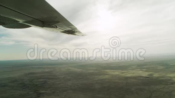 航空平面窗视图视频的预览图