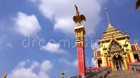 泰国寺庙美丽的金阁视频的预览图