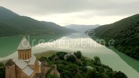 风景如画山海城堡阿纳努里佐治亚州埃里亚调查修道院视频的预览图
