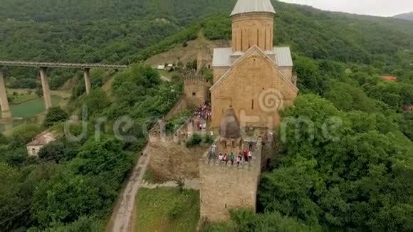 风景如画山海城堡阿纳努里格鲁吉亚调查修道院视频的预览图