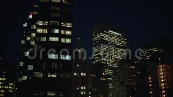 夜间WTC毛巾视频的预览图