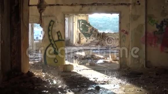 雨后废弃建筑物1视频的预览图