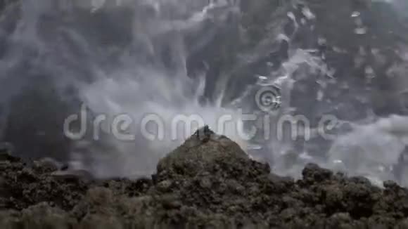 水击落基山视频的预览图