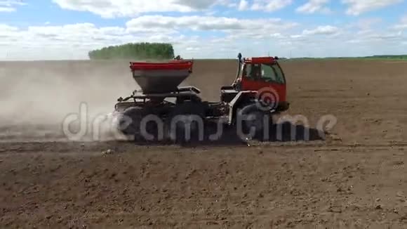 农业领域的工作视频的预览图