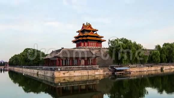 从白天到晚上中国北京紫禁城的不同景色视频的预览图