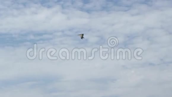 电动悬挂滑翔机视频的预览图