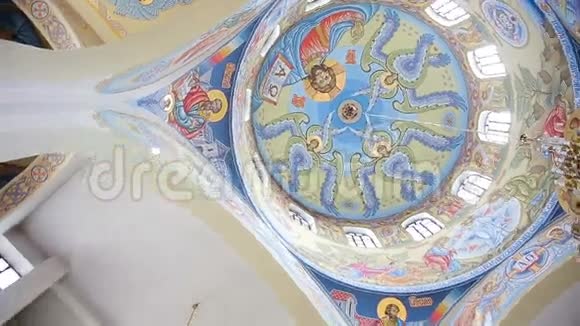 东正教大教堂的天花板视频的预览图