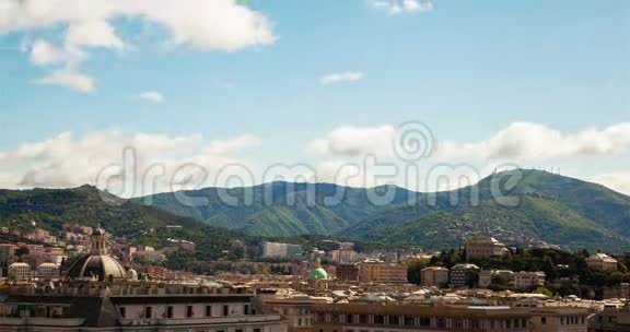 欧洲城市热那亚在山区的时间流逝视频的预览图