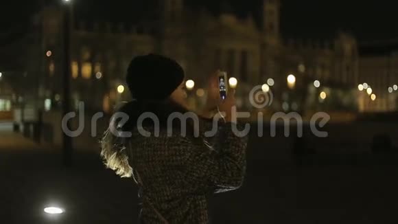 布达佩斯夜景照片视频的预览图
