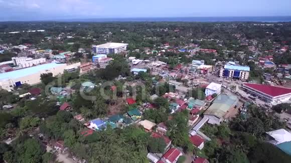 PuertoPrincesa城市景观与海洋和机场背景巴拉望菲律宾视频的预览图