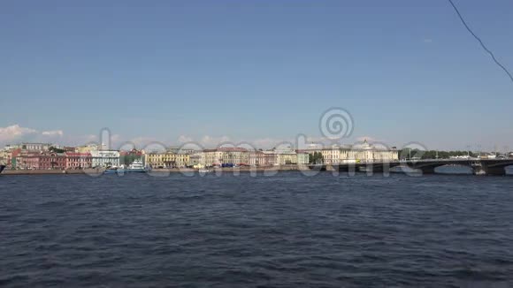 布拉戈维申斯基吊桥圣彼得堡4K视频的预览图