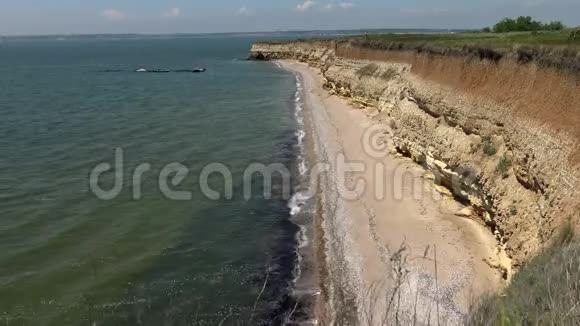 岛陡峭的海岸比雷赞是黑海的一个岛屿视频的预览图