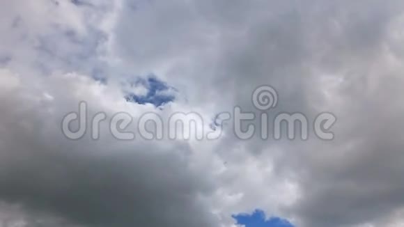 1分钟后云循环07视频的预览图