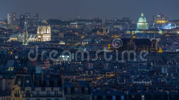 从蒙马特看到美丽的巴黎夜景法国巴黎视频的预览图