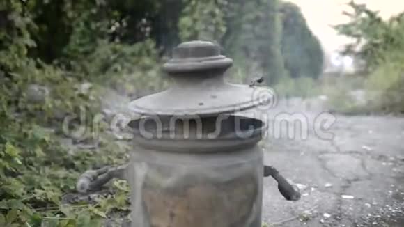 萨莫瓦尔古董壶视频的预览图