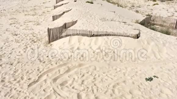 奥瓦尔葡萄牙埃斯莫里斯的沙丘和海滩视频的预览图