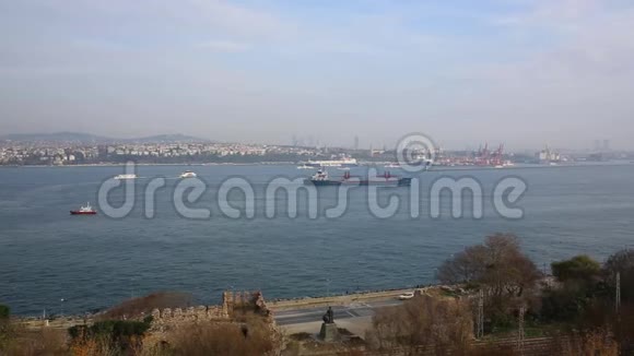 埃米诺努港伊斯坦布尔土耳其视频的预览图