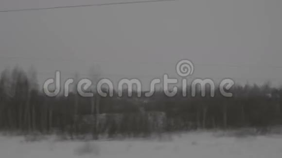 冬季乘火车旅行视频的预览图