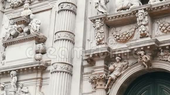 威尼斯大教堂之一白色粘土的宏伟造型视频的预览图