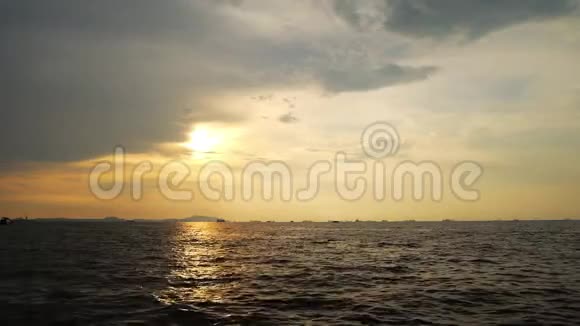 日落和海景录像片段视频的预览图