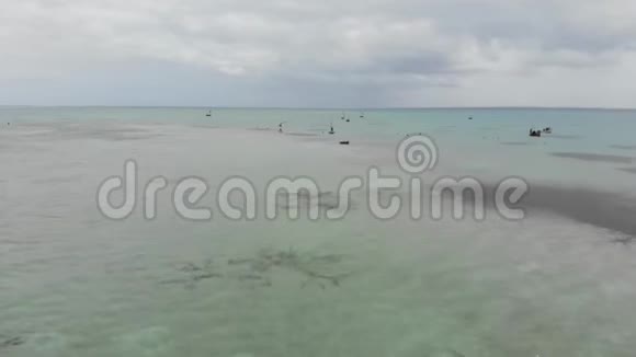 当地海岛渔民热带海岛视频的预览图