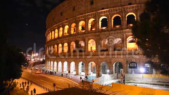 罗马夜间竞技场的启示视频的预览图