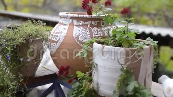 陶塑花瓶视频的预览图