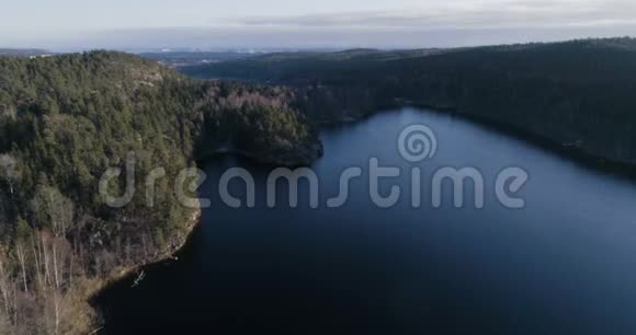 美丽的空中视频Agelsjon挪威瑞典斯堪的纳维亚视频的预览图