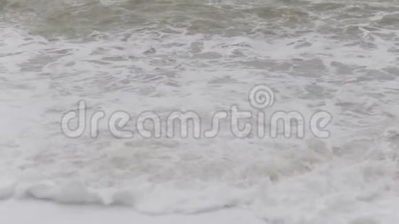 海洋薄雾海洋在摇晃大海上的巨浪狂浪海上的风暴视频的预览图