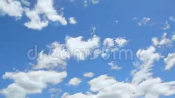 白色的夏日云视频的预览图