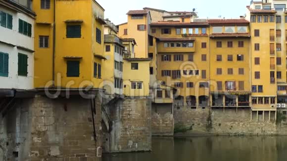 佛罗伦萨阿尔诺河桥景观视频的预览图