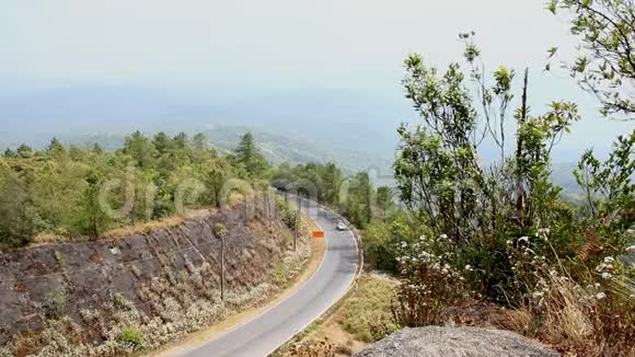泰国清迈多伊因塔农山公路景观视频的预览图