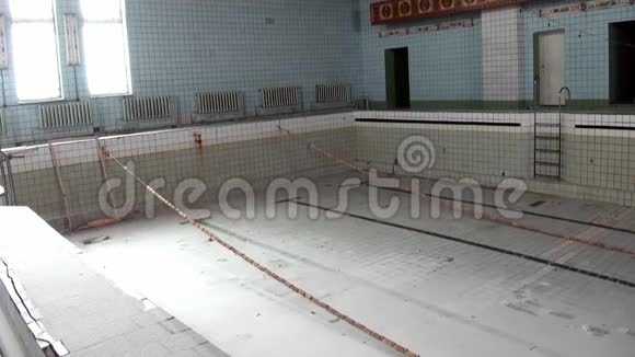 北冰洋文化体育宫建筑游泳池视频的预览图