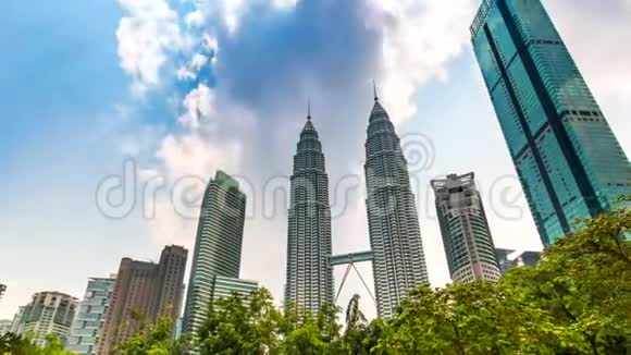 马来西亚吉隆坡城市景观4K延时放大视频的预览图