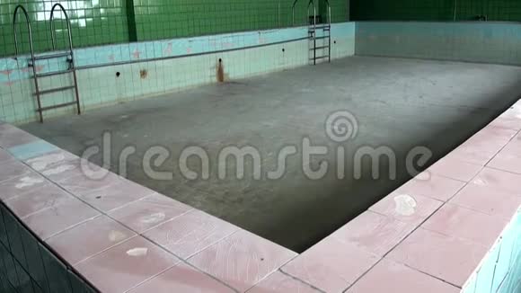 北冰洋文化体育宫建筑游泳池视频的预览图