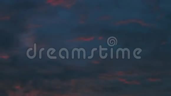 时间流逝的画面云彩生动的颜色做梦幻觉视频的预览图