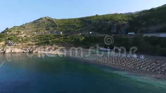亚得里亚海海滩的空中摄影视频的预览图